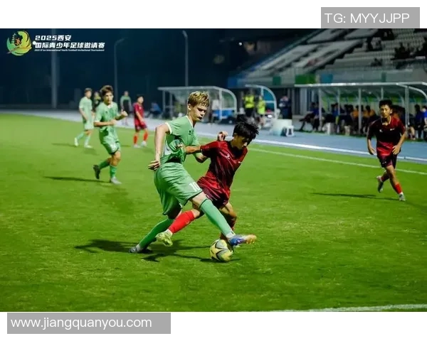 西安足球队奋勇拼搏的荣耀之路与邀请赛精彩瞬间回顾 西安足球队奋勇拼搏的荣耀之路与邀请赛精彩瞬间回顾