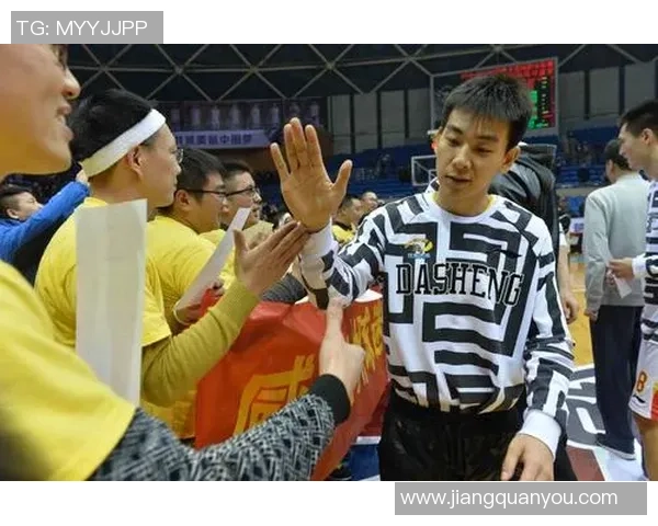 杭州篮球队荣登全国篮球配合排行榜第五名展现团队实力与默契 杭州篮球队荣登全国篮球配合排行榜第五名展现团队实力与默契