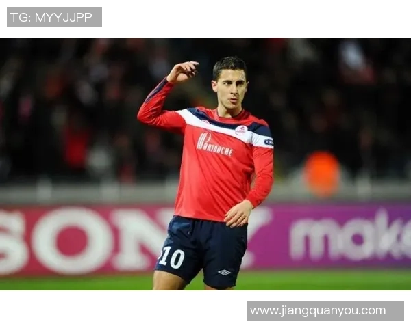 足球明星阿扎尔精彩瞬间图片欣赏展现他在绿茵场上的风采与魅力 足球明星阿扎尔精彩瞬间图片欣赏展现他在绿茵场上的风采与魅力